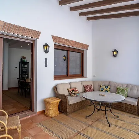 Casa de Férias Mit Privatpool Fuer 8 Personen Ca 200 Qm In Nerja, Andalusien Costa Del Sol *