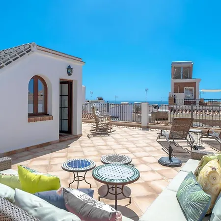 Mit Privatpool Fuer 8 Personen Ca 200 Qm In Nerja, Andalusien Costa Del Sol Nerja